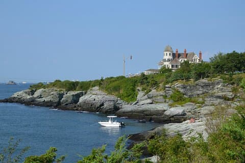 Erkunden Sie Newport Cliff Walk mit Selbstführung