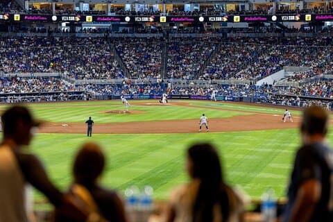 Match de baseball des Marlins de Miami au LoanDepot Park