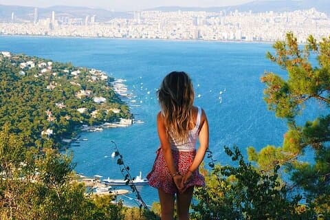 Guided VIP Princes Island Full Day Tour from Istanbul with Lunch