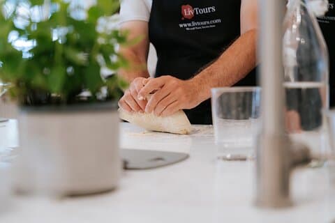 Semi Private Pizza Making Class with Wine and Suppli