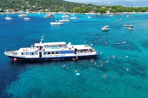 Slatine - Island Hopping udflugt (Trogir/Blue Lagoon/Shipwreck)