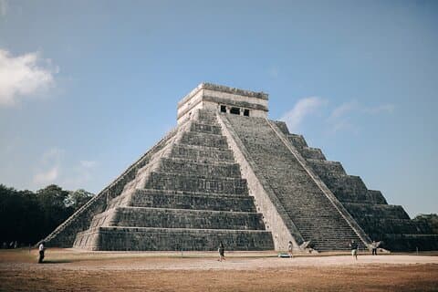 Lille gruppe tur til Chichen Itza tidlig ankomst Ekbalam og Cenote