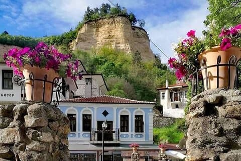 Melnik & Rozen Monastery Tour: Wine Tasting, History, Scenic Walk
