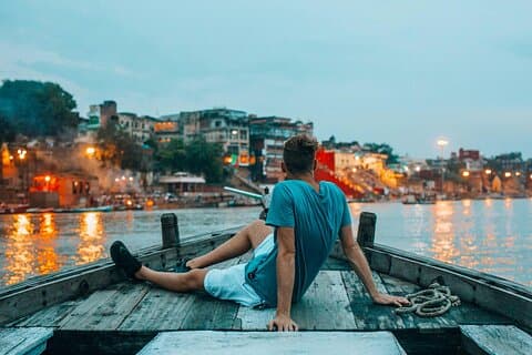 Tour privato all-inclusive della città di Varanasi con giro in barca sul Gange