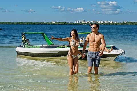 Excursion dans la jungle partagée en bateau rapide + expérience de plongée à Cancún