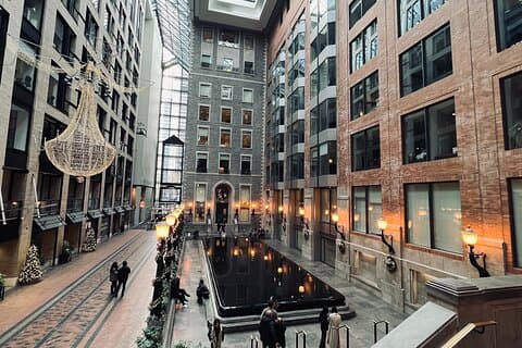Montreal : 2 - Hour Private Komplett Hidden City Experience RESO