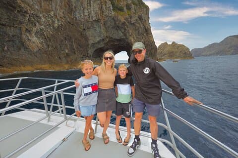 Discover the Bay - Hole in the Rock cruise includes Island Lunch