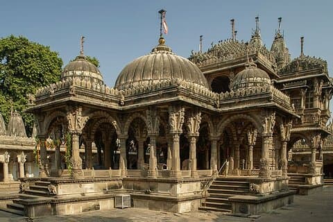 Templer og dyrelivsrundvisning i Gujarat