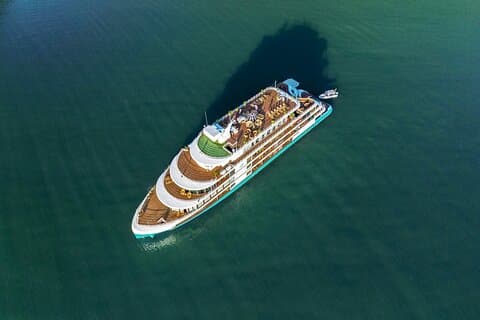 Hotell i nærheten av 2D1N Capella Luxury Ha Long Bay Lan Ha Bay Cruise Experience