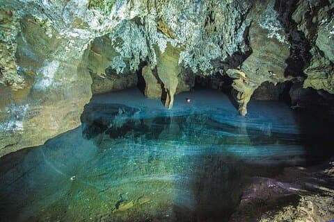 Tour de la Cuna de la Humanidad Sterkfontein Cuevas y Maropeng