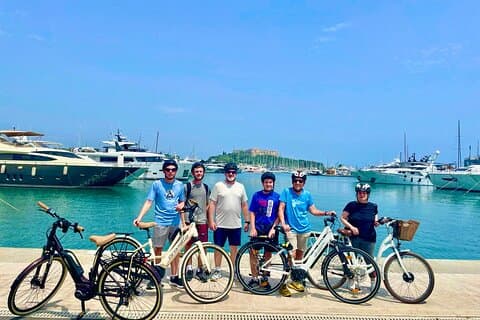 E-bike Tour Antibes & St-Paul-de-Vence: riviera gems & parks