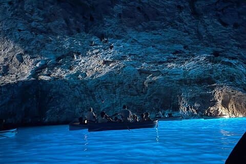 Gruta Azul e passeio de natação em Capri