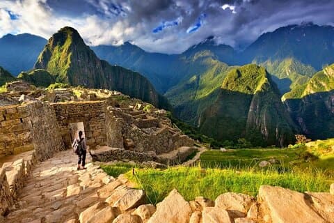 2 Day Sacred Valley and Machu Picchu Tour with Inca Trail Hike