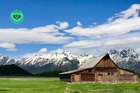 5-day In-Depth Yellowstone and Grand Teton National Park Tour