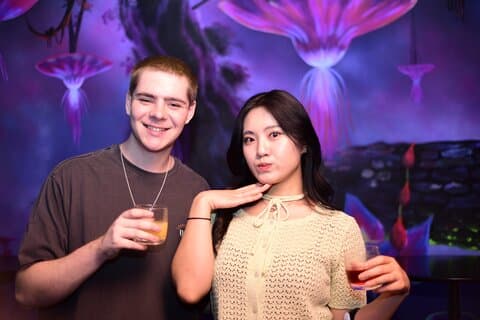 Seoul: Gangnam Premium Pub Crawl with VIP Bottle Service