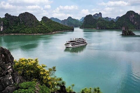 Hoteller i nærheden af Dora Luxury Cruise Tour – Halong Bay & Lan Ha Bay