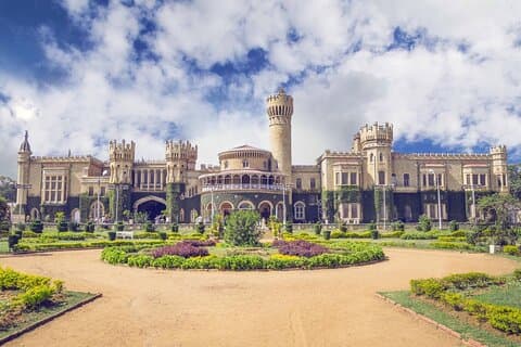 Bangalore à travers les temples en Inde du Sud