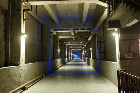 Visite privée de la centrale nucléaire militaire 816 de Chongqing