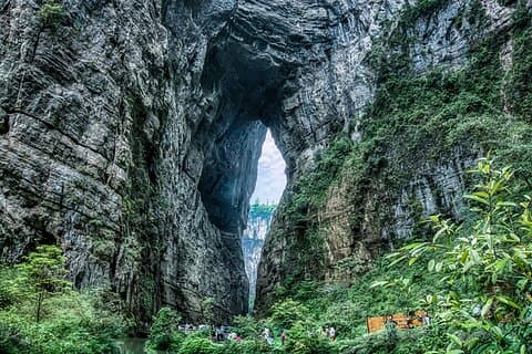 2 dagars Chongqing äventyr Tre naturliga broar Fairy Mountain