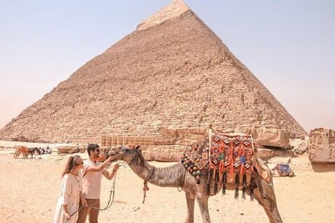 Pirâmides e Abdeen Palace Cairo Tour de um dia com almoço – Hurghada
