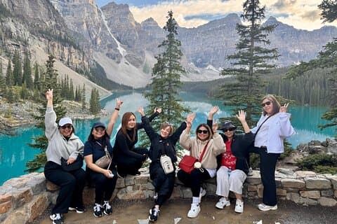 Lake Louise , Banff Tour