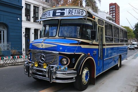 Tango Dinner-Show at El Aljibe with Optional Classic Bus Transfer