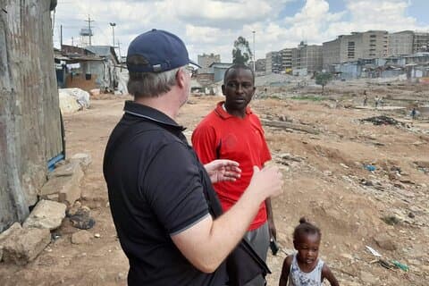 Kulturelle Entdeckungstour durch ungefilterte Mathare