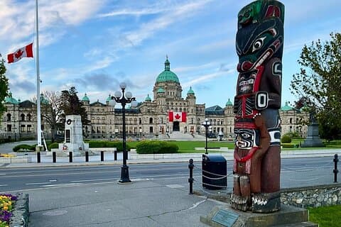 Wheelchair Van Tour | Butchart Gardens and City Tour in Victoria