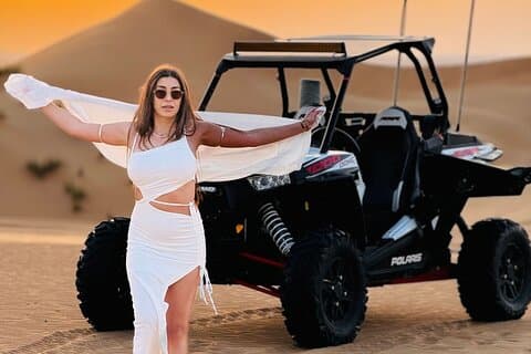 Dubai Dune Buggy Experience 1 ora di viaggio con 2 e 4 posti