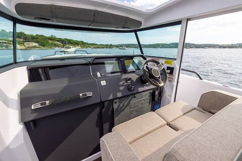 Tampa Luxury Private Charter Rental: 38' Boat Rental with Captain