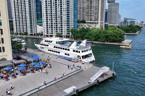 Toronto Premier Brunch Cruise på Odyssey i Toronto Harbor