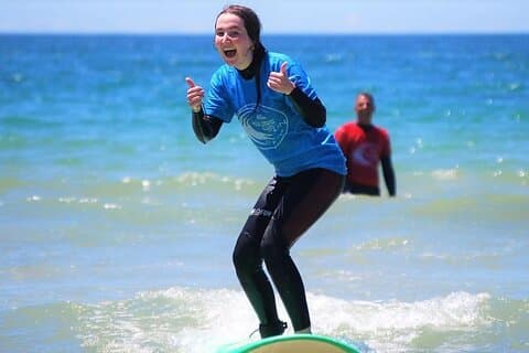 Privat surflektion i Albufeira med en lokal instruktør