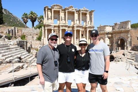Exclusive Kusadasi Port Departure – Ephesus & Museum Elite Tour