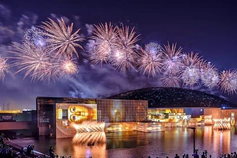 Explorez un monde d'art et de culture