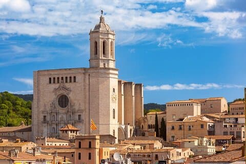 Hello Girona: Privat 2 - Hour Intro City Walk med lokal guide