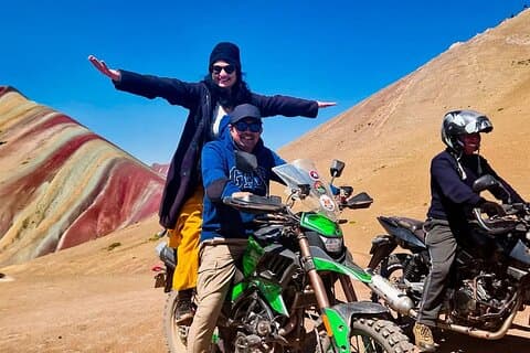 Montagna Arcobaleno Vinicunca Perù, Tour facile con opzione moto