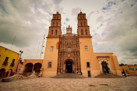 Excursão em grupo a Dolores Hidalgo, Atotonilco e San Miguel
