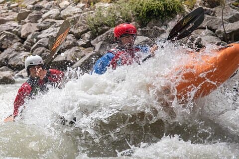 Escursione in kayak in tandem con kayakista professionista