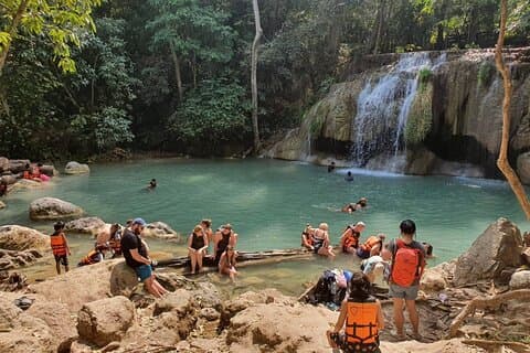 Hotell i nærheten av Erawan Waterfall Tiger Cave Temple and Cafe