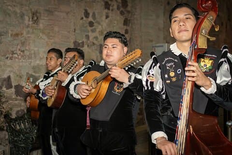 Street party with the Estudiantina of Guanajuato