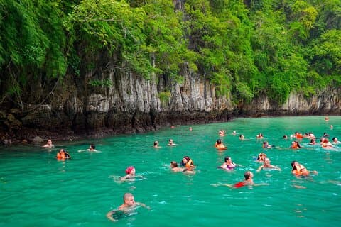 Phi Phi Khai and Bamboo Island Sunrise with Transfer from Phuket