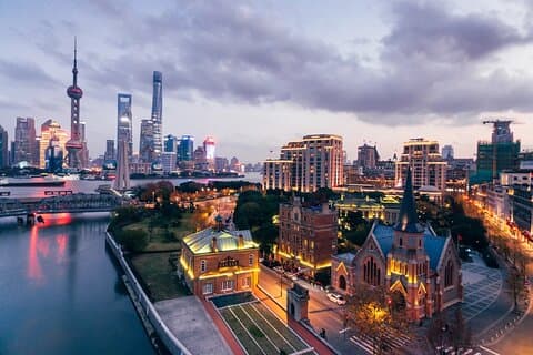 Rota famosa de Xangai com Suzhou River Cruise & Qipu Road