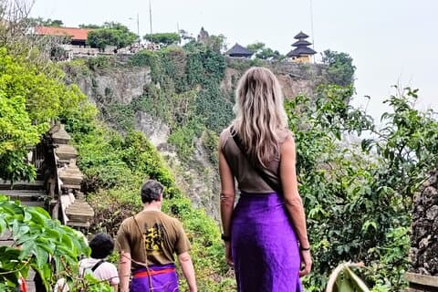 Bali : Uluwatu Tempel, Kecak Feuer Tanz & Bali Glückseligkeit Massage Behandlung