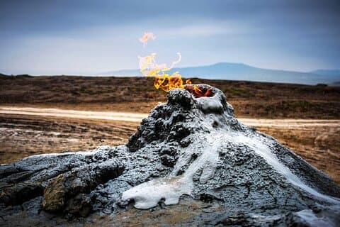 Land of Fire Adventure: Gobustan, vulkaner, Ateshgah og Yanardag