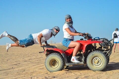 Hurghada VIP Desert Safari – ATV, Buggy, Camel-Bedouin BBQ & zonsondergang
