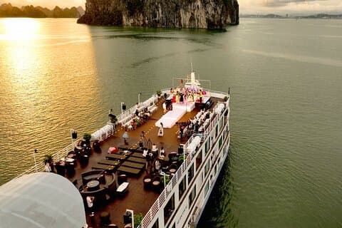 2 Day Sea Coral Voyage through Halong and Lan Ha