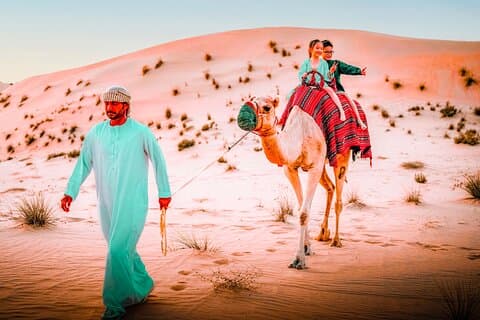 Restauranter i nærheten av Morning Dune Drive, Camel Ride & Sandboarding