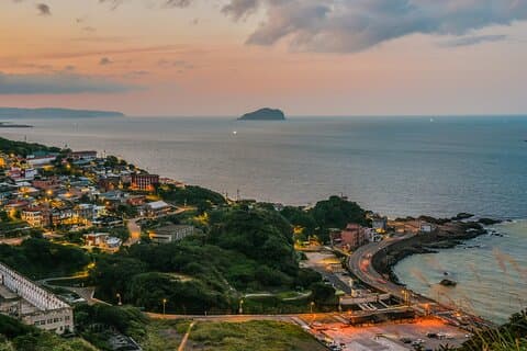 Excursão privada de meio dia ao Yehliu Geopark & Jiufen à noite