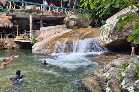 Tout Vallarta, l'usine de tequila et la cascade