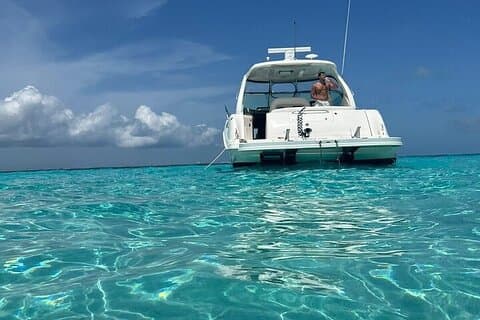Stingray City privat båtcharter med vattenskoter